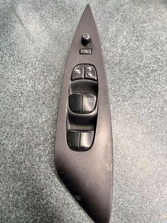 NIssan Leaf Main Power Window Switch Assembly 25401-3NC0D